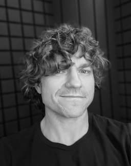 Тревіс Болдрі Тревіс Болдрі