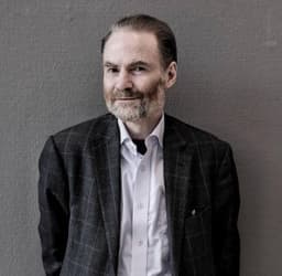 Тімоті Ґартон Еш Тімоті Ґартон Еш