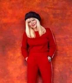 Автор "Олена Чернінька" Олена Чернінька