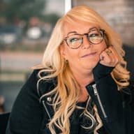 Лінн Пейнтер Лінн Пейнтер