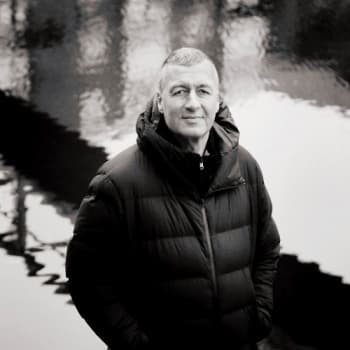 Автор "Ієн Ґіттінс" Ієн Ґіттінс