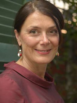 Алессандра Кастеллані Алессандра Кастеллані