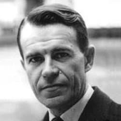 Карло Чіполла