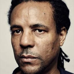 Колсон Вайтхед Колсон Вайтхед