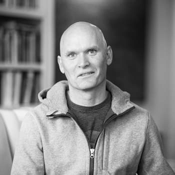 Автор "Ентоні Дорр" Ентоні Дорр