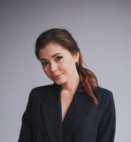 Alina Ross Alina Ross