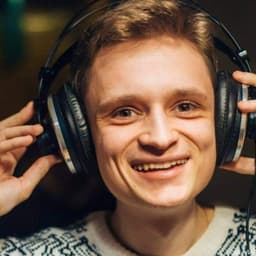 Філ Пухарєв Філ Пухарєв