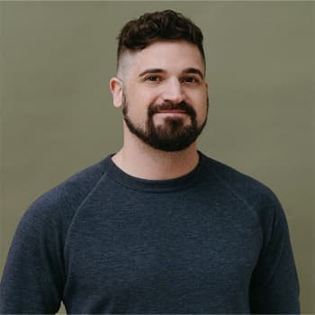 Автор "Закері Карлсен" Закері Карлсен