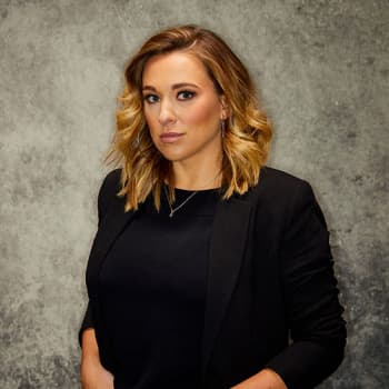 Автор "Ешлі Флаверс" Ешлі Флаверс