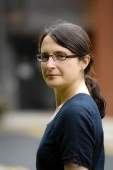 Автор "Сара Мосс" Сара Мосс