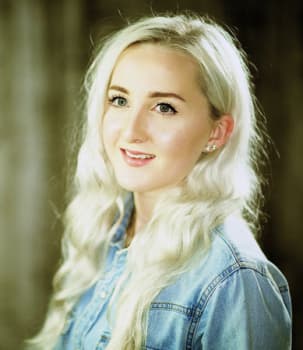 Автор "Голлі Джексон" Голлі Джексон