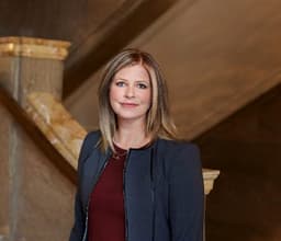 Дебора Макнамара Дебора Макнамара