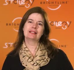 Джулія Кірбі Джулія Кірбі