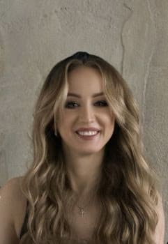 Автор "Юлія Мак" Юлія Мак