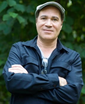 Автор "Ювал Зоммер" Ювал Зоммер