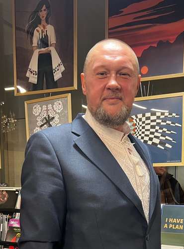 Автор "Костянтин Дорошенко" Костянтин Дорошенко