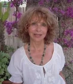 Анджела Нанетті Анджела Нанетті