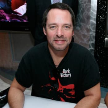 Автор "Тім Сейл" Тім Сейл