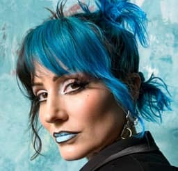 Роксанна Емері Роксанна Емері