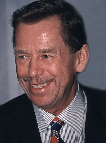 Автор "Вацлав Гавел" Вацлав Гавел