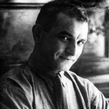 Євген Плужник