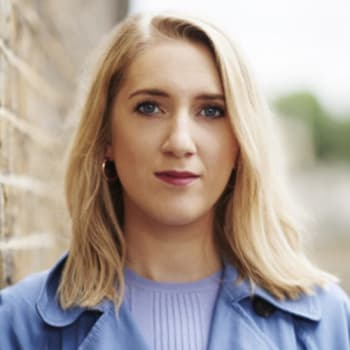 Автор "Стейсі Голлс" Стейсі Голлс