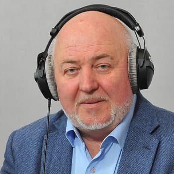 Автор "Юрій Шаповал" Юрій Шаповал