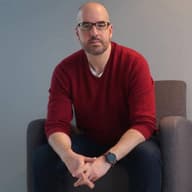 Райлі Сейґер Райлі Сейґер