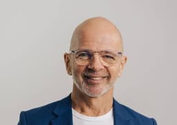 Джим Ловлесс Джим Ловлесс