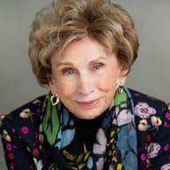 Едіт Еґер Едіт Еґер