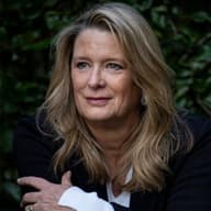 Крістін Генна Крістін Генна