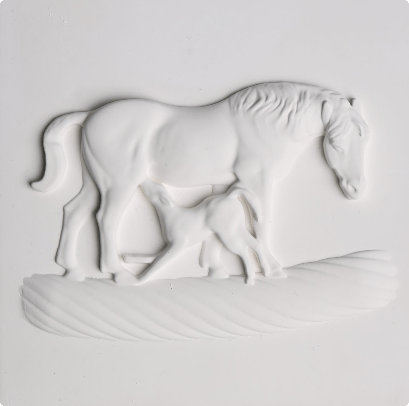 Гіпсова картина «Золота пектораль із кургану Товста Могила»